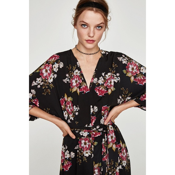 Zara - Floral Print Jumpsuit - XS - Picture 2 of 8